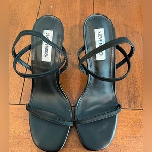 Steve Madden scrappy sandal